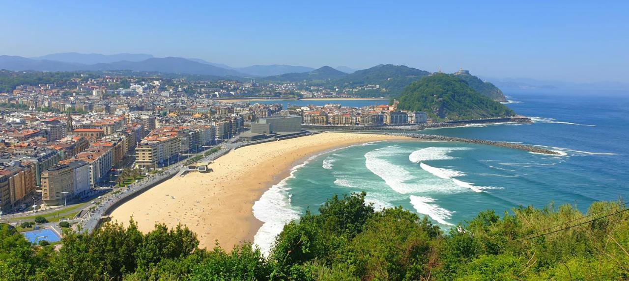 Pension Nuevas Artes San Sebastian Exterior photo