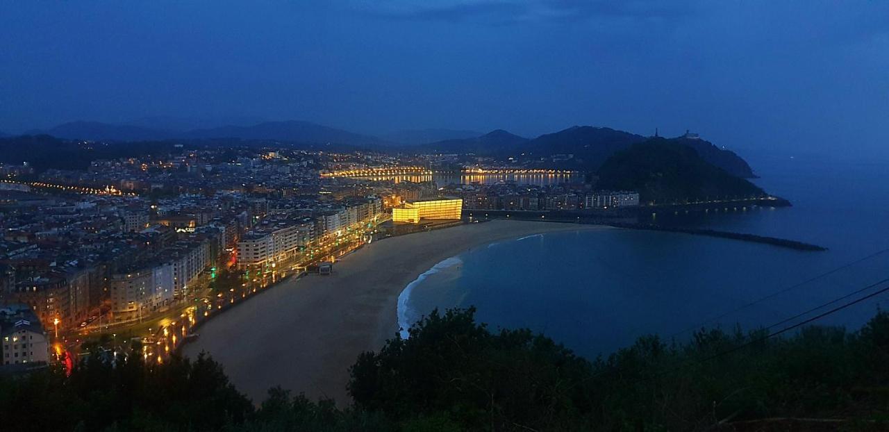 Pension Nuevas Artes San Sebastian Exterior photo