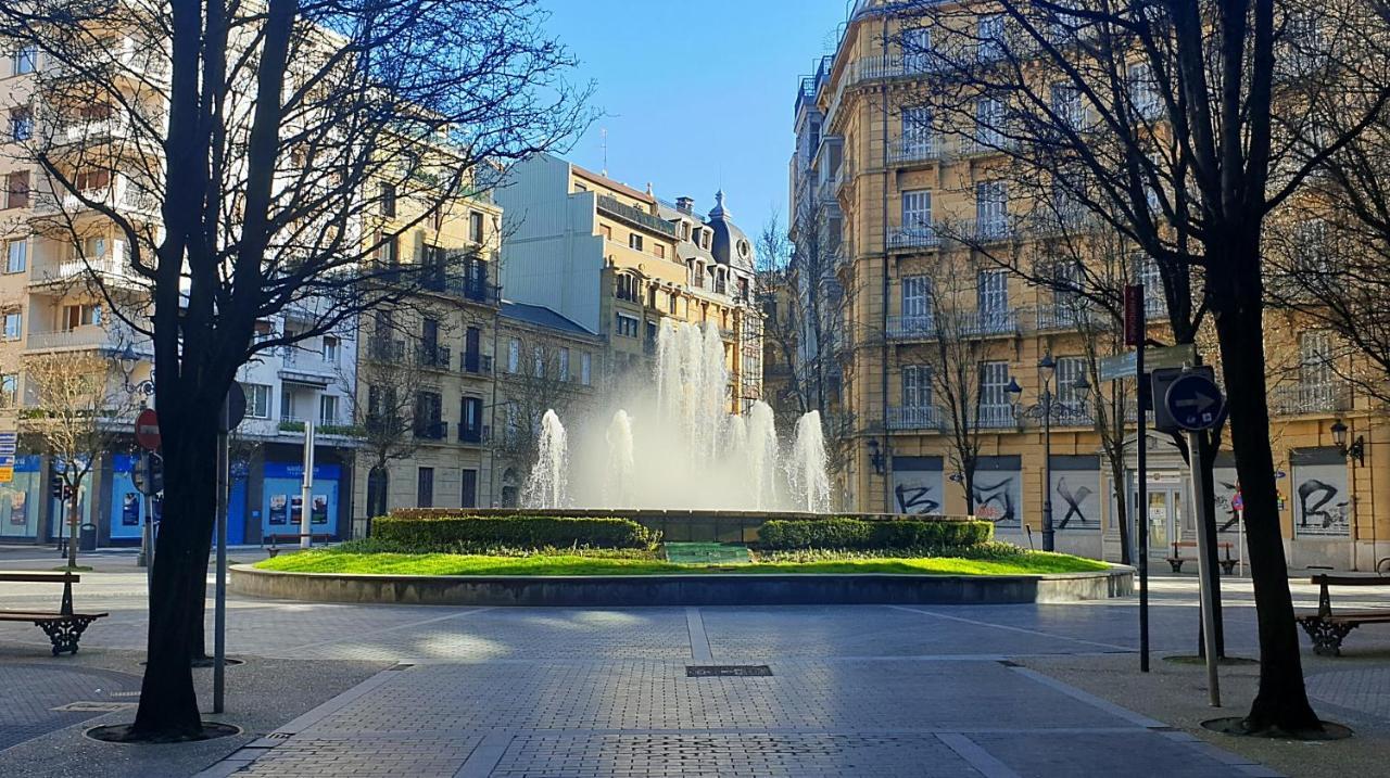 Pension Nuevas Artes San Sebastian Exterior photo