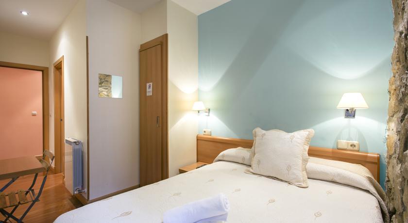 Pension Nuevas Artes San Sebastian Room photo