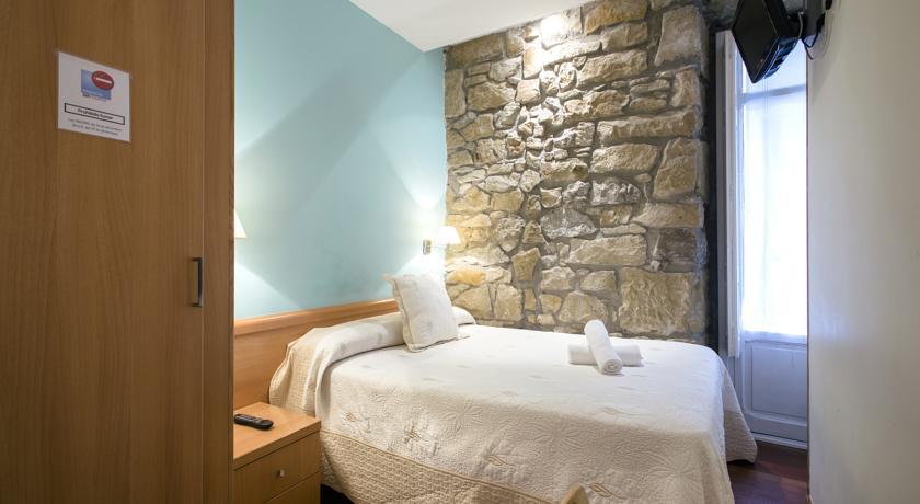 Pension Nuevas Artes San Sebastian Room photo