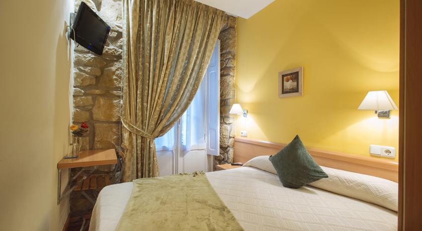 Pension Nuevas Artes San Sebastian Room photo