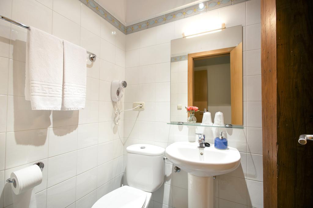 Pension Nuevas Artes San Sebastian Room photo
