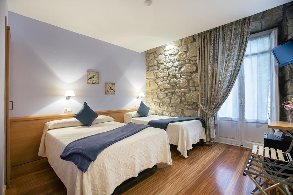 Pension Nuevas Artes San Sebastian Room photo